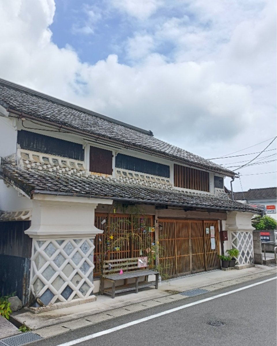 SusakiKanko's tweet photo. 現在開催中の🎋第16回すさき七夕かざり🎋

チラシの下部にある短冊を対象施設へ持って行くと素敵なプレゼントがもらえる「お楽しみ短冊企画」も♪（数量限定）

他にも色々なイベントを開催予定✨

今週末は商店街を散策しながら、須崎の夏を楽しんでみませんか？

▼詳しくは
https://t.co/awdLzw4M5e https://t.co/uVAVQ54vG7