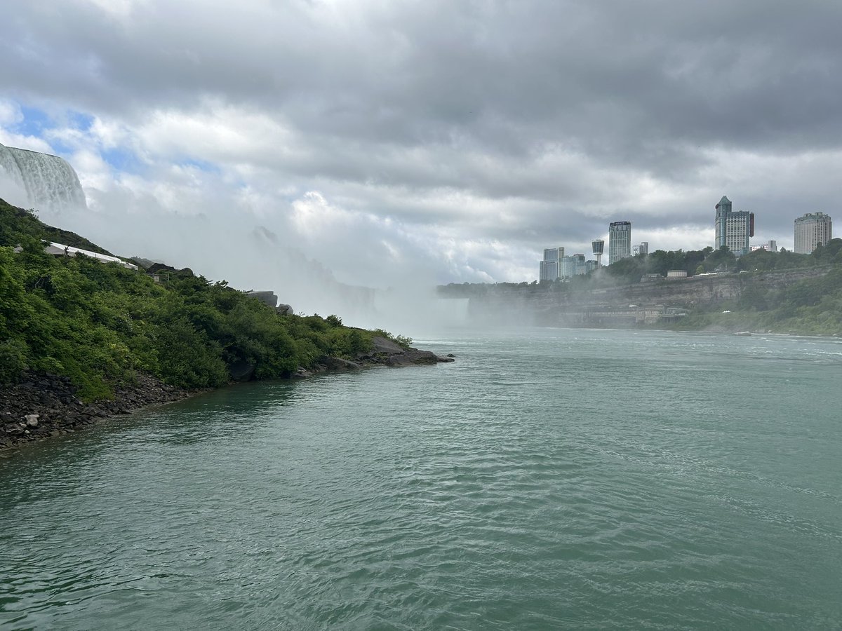 swagmonster38's tweet photo. The fog is coming… https://t.co/zxYOTBPmnN
