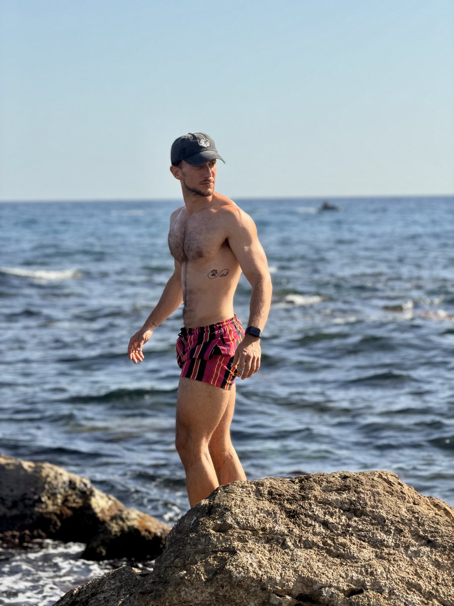 albrtcuenca's tweet photo. ☀️🌊 https://t.co/j9npARMfEn