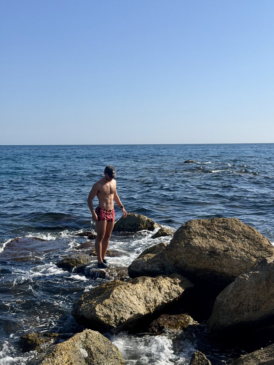 albrtcuenca's tweet photo. ☀️🌊 https://t.co/j9npARMfEn
