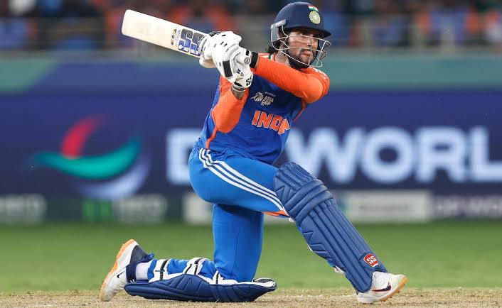 Teamindiacrick's tweet photo. 🚨BREAKING NEWS 🚨

🚨NEW CAPTAIN  FOR T20I TEAM🚨

Tilak Varma can takeover Indian team T20i Captaincy from Shreyas Iyer. https://t.co/BAtLvDRQo1