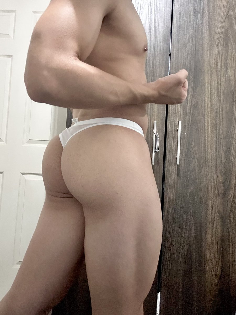 Emerson_16e's tweet photo. Necesito una lengua en mi fresita 👅🍓
50% OFF 

https://t.co/MnXYDGcp3t https://t.co/S2PMXnTE81