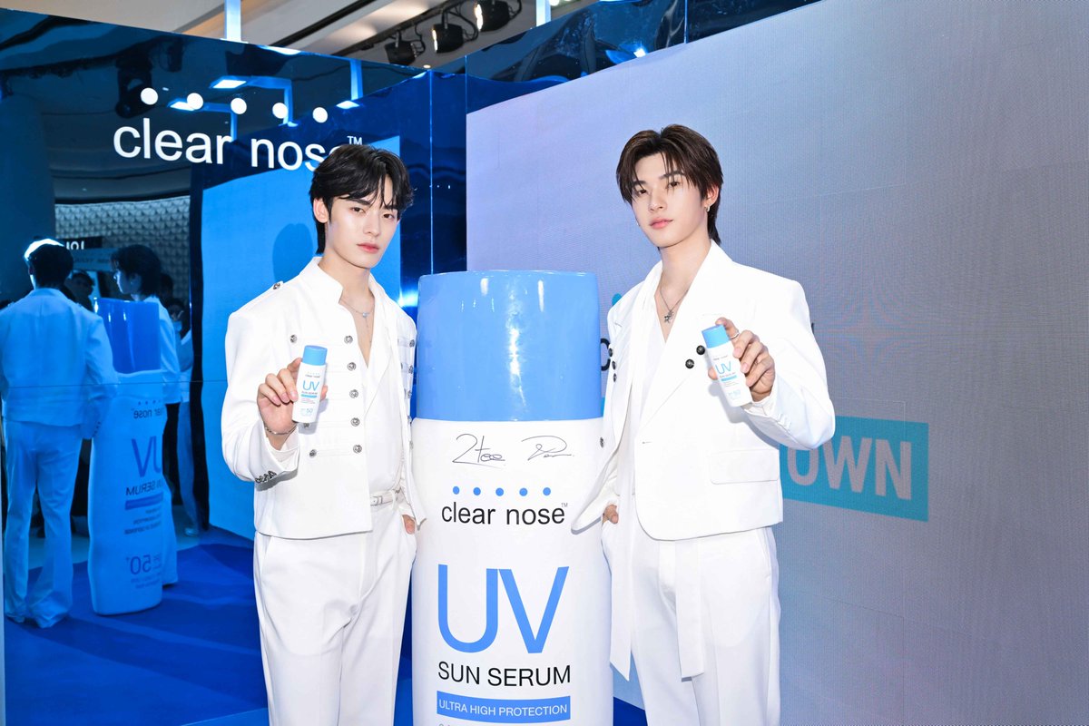 around_ent's tweet photo. CLEAR NOSE ตอกย้ำสกินแคร์อันดับ 1 ของวัยรุ่นไทย พร้อมตี๋ตี๋ป๋อ “ตี๋ตี๋ - วันพิชิต” และ “ป๋อ - ศุภการ” ร่วมเนรมิตเมืองผิวใส “CLEAR NOSE TOWN”

TTP CLEAR NOSE TOWN 
#CLEARNOSETEETEEPOR 
#ตี๋ตี๋ป๋อ #TeeTeePor #twnpich #Porsuppakarn 
#CLEARNOSE

อ่านข่าวและรูปเพิ่มเติม
📍https://t.co/Cm2diMOwxN
📍https://t.co/tRIjoBi6HN

สามารถติดตามภาพบรรยากาศ ความสนุก และโมเมนต์สุดประทับใจจากงานได้ผ่าน INSTAGRAM @CLEARNOSE และ แฮชแท็ก #CLEARNOSETEETEEPOR เพื่อสัมผัสประสบการณ์หน้าใสแบบเดียวกับ TeeTeePor ได้ทุกวัน พร้อมเลือกซื้อผลิตภัณฑ์ CLEAR NOSE ได้ที่ร้าน 7-Eleven , Watsons, EVEANDBOY , Beautrium , Konvy , Lotus’s , Big C, Boots , CJ ทุกสาขาและร้านค้าชั้นนำทั่วประเทศ รวมถึงช่องทางออนไลน์อย่างเป็นทางการ CLEAR NOSE Official Store บน Shopee