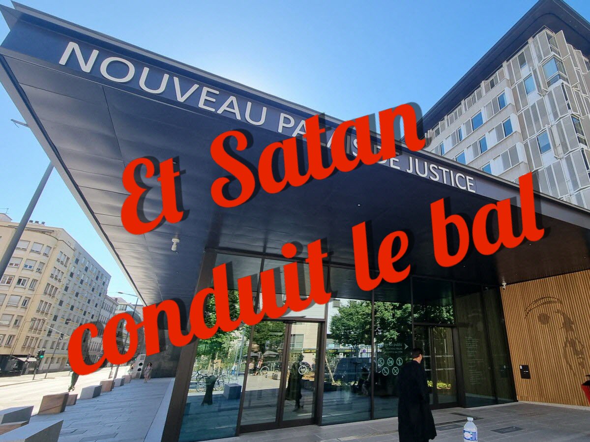 michel_amas's tweet photo. Placée, Livrée aux réseaux pédophiles un mois plus tard, séquestrée à Amiens, récupéré par la mère e. 
Il y a 10 mois nouvelle emprise pas SNAPCHAT, il y a deux mois.
Le procureur de la république de Lyon n'a jamais répondu.

Jamais vu ni entendu les services depuis un an. https://t.co/LhKZSNkoaW