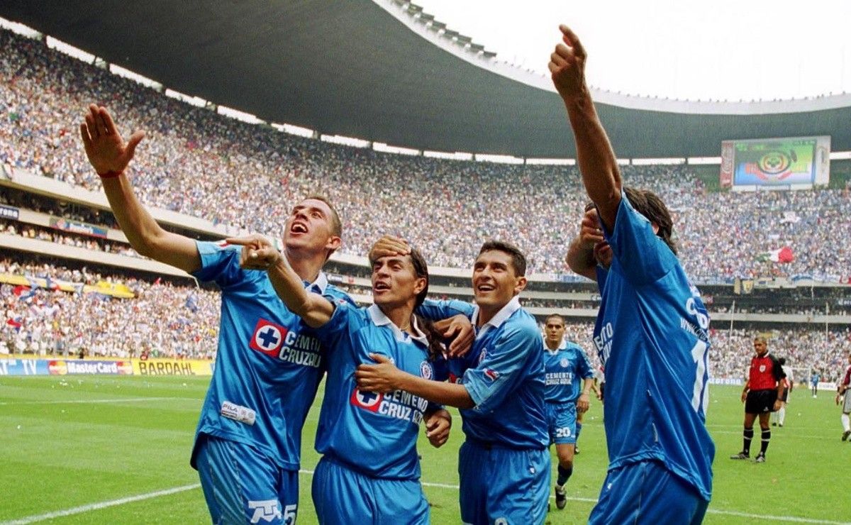 emipah's tweet photo. @PabloZupichiatt @SoydelAzul Buenos recuerdos en el azteca no? https://t.co/dOhyrFYMBM