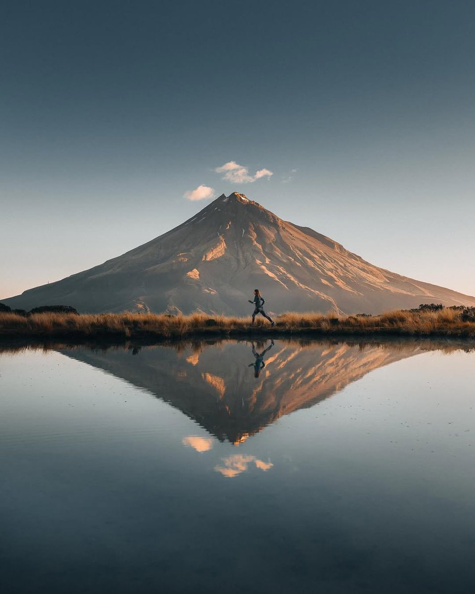 visualsofearth1's tweet photo. New Zealand https://t.co/8cMfGH7YiZ