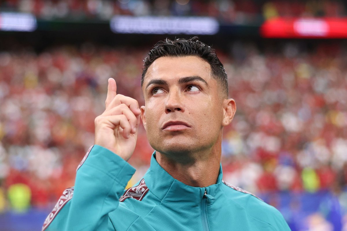 madrid_total2's tweet photo. Nunca la ganó, nunca la ROBÓ.

Cristiano Ronaldo ayer: 

“Me voy con la consciencia muy tranquila” 🤷🏻‍♂️ https://t.co/xmBfnl55ef