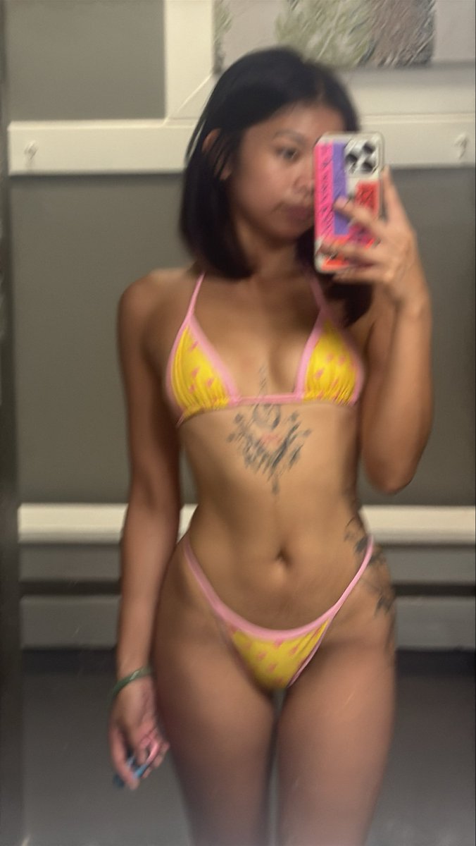 rainnwashere's tweet photo. my favorite bikiniii 🥰
.
.
.
.
.
.
.
.
#contentcreator #bikini #OOTD #selfie #fansupport #exclusivecontent https://t.co/6UDIXSTl54