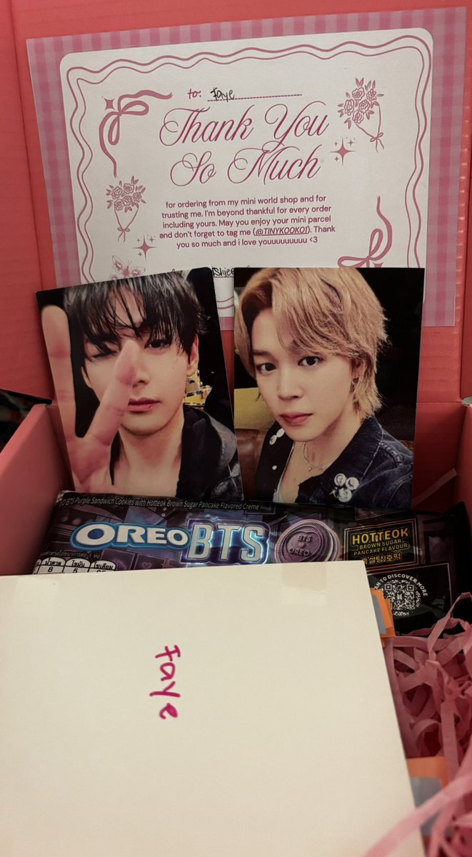 TanieeeK's tweet photo. 💌: from @TINYK00K01 | #ISHIEEEPROOFS
Finally received!! Thank youuuu so much ate ishieee! Jinnie and Hobi came homeee🥹 super pretty and nakakakilig ang packaging and freebies mo🥹 promise to take care of them 🩷 ilysm ateee 😙🩷 https://t.co/nPfAEmw2cF