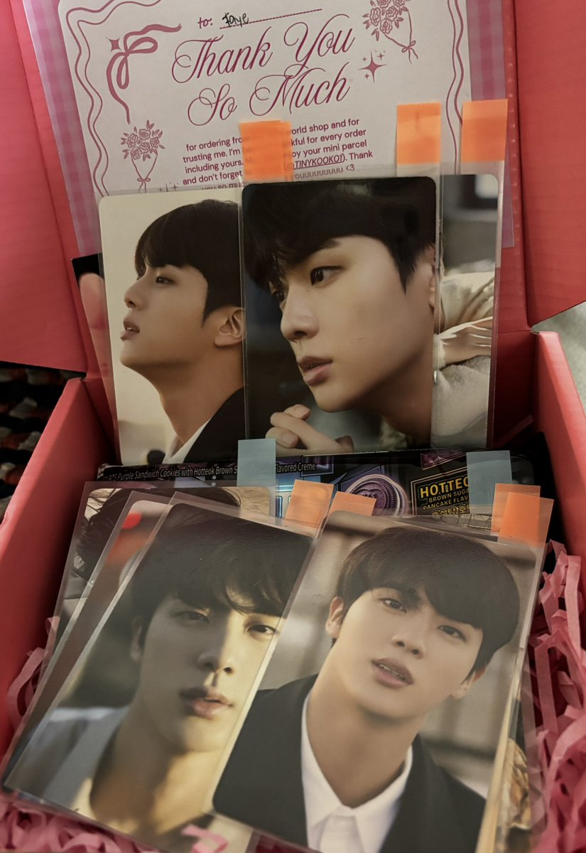 TanieeeK's tweet photo. 💌: from @TINYK00K01 | #ISHIEEEPROOFS
Finally received!! Thank youuuu so much ate ishieee! Jinnie and Hobi came homeee🥹 super pretty and nakakakilig ang packaging and freebies mo🥹 promise to take care of them 🩷 ilysm ateee 😙🩷 https://t.co/nPfAEmw2cF