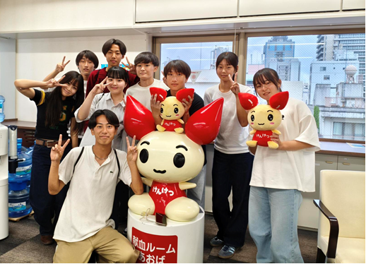 gokenketsu's tweet photo. ７月４日(土)、静岡県立清流館高等学校の皆様に、今年度2回目の献血にご協力をいただきました！当日は献血未経験の方々とご一緒に来場いただき、8名のご協力をいただきました。

引き続き皆様のご協力を、お待ちしております！

「初めての献血キャンペーン」開催中です！

＃献血ルーム・あおば https://t.co/vUoE2pW6aC