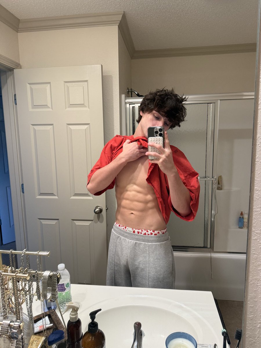 Prestonnrr's tweet photo. What do you think? https://t.co/S7Am7mnSIa