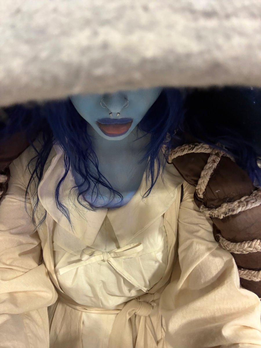maidenlessmel's tweet photo. can you guess the cosplay? https://t.co/LIg2xqpZ7p