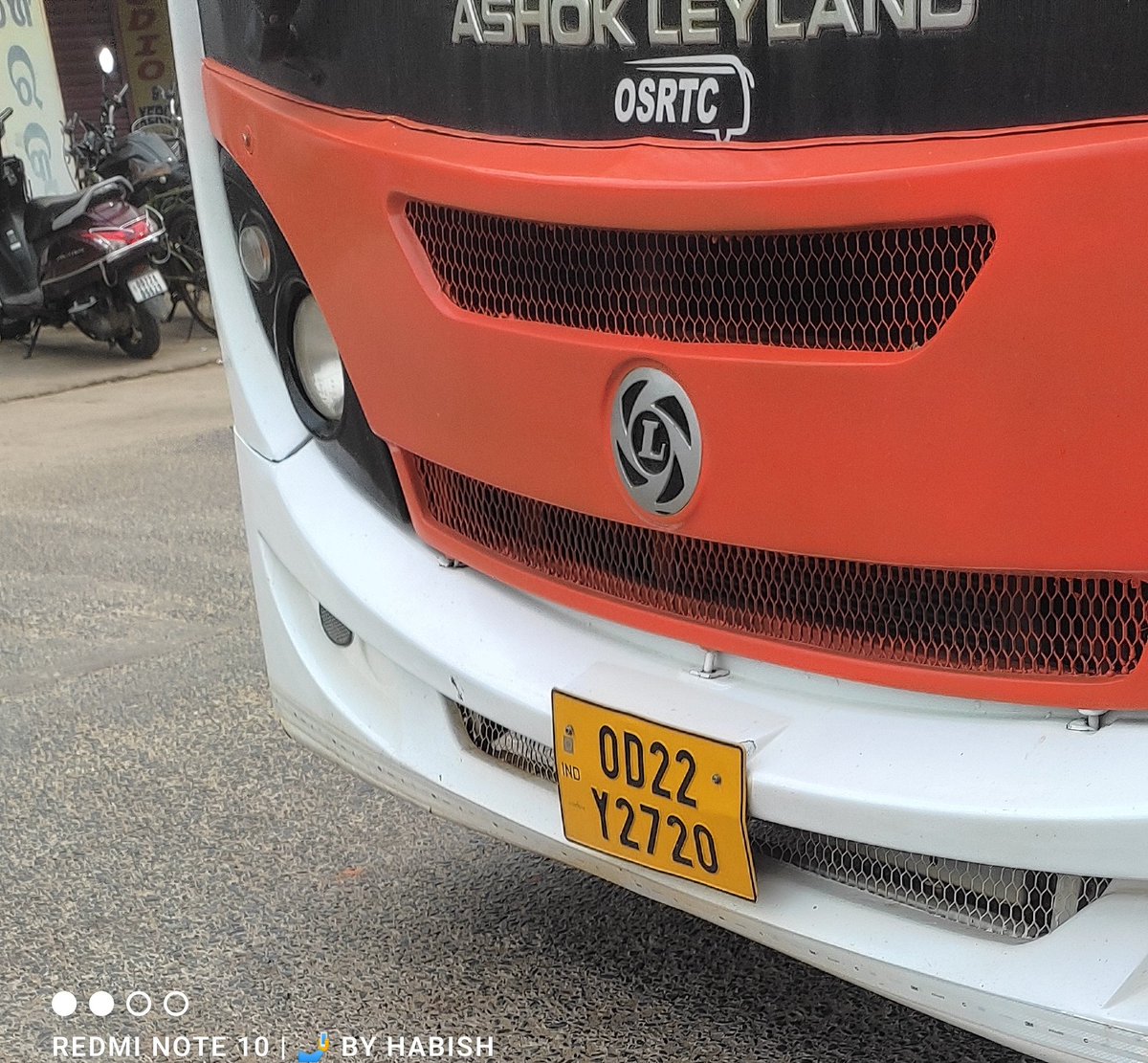 HabishSahoo's tweet photo. @OSRTC_Odisha 
We are residents of Chandbali block of Bhadrak district. The bus conductor in the government bus running from Ghanteshwar to Chandbali is charging more money than my ticket which is 9 rupees. He is charging 10 rupees.
Strong action should be taken for this. https://t.co/4yTbiFzZed