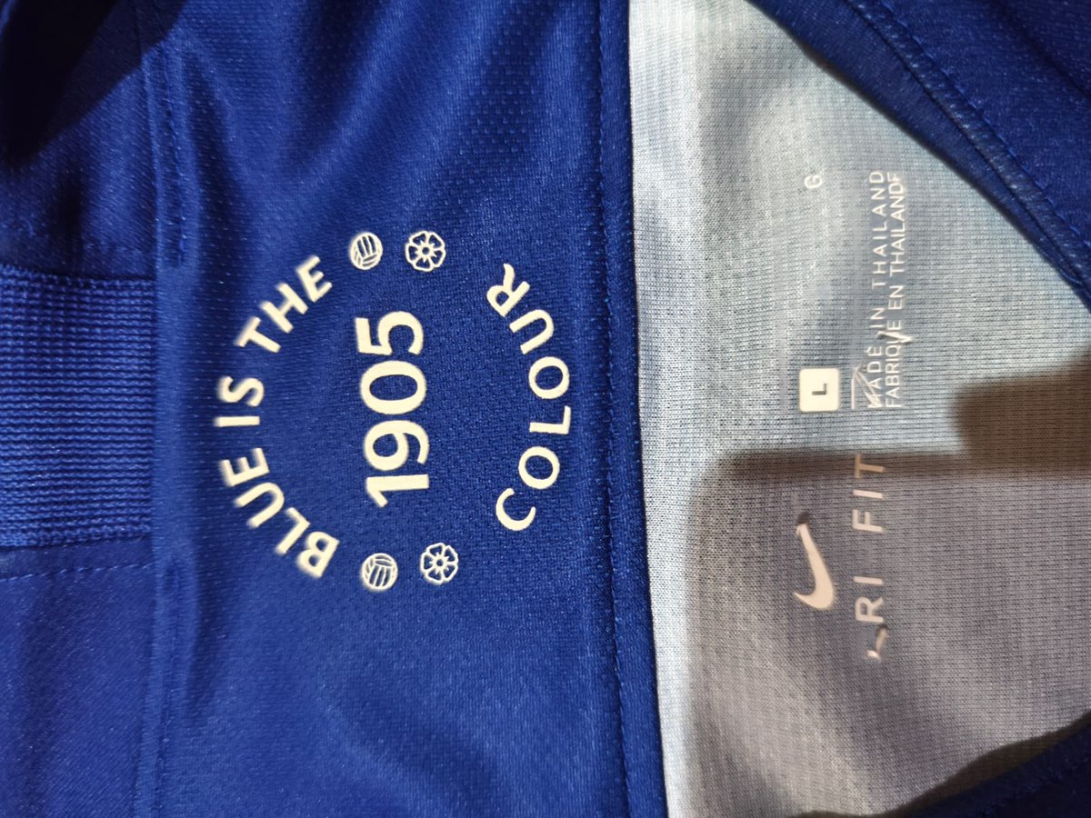 Riricynical's tweet photo. #JERSEY4SALE
WTS
Jersey Original Chelsea 2018-2019
"Last Season Hazard"
L
Excellent condition 
850 k https://t.co/sZLMJ0yaZq