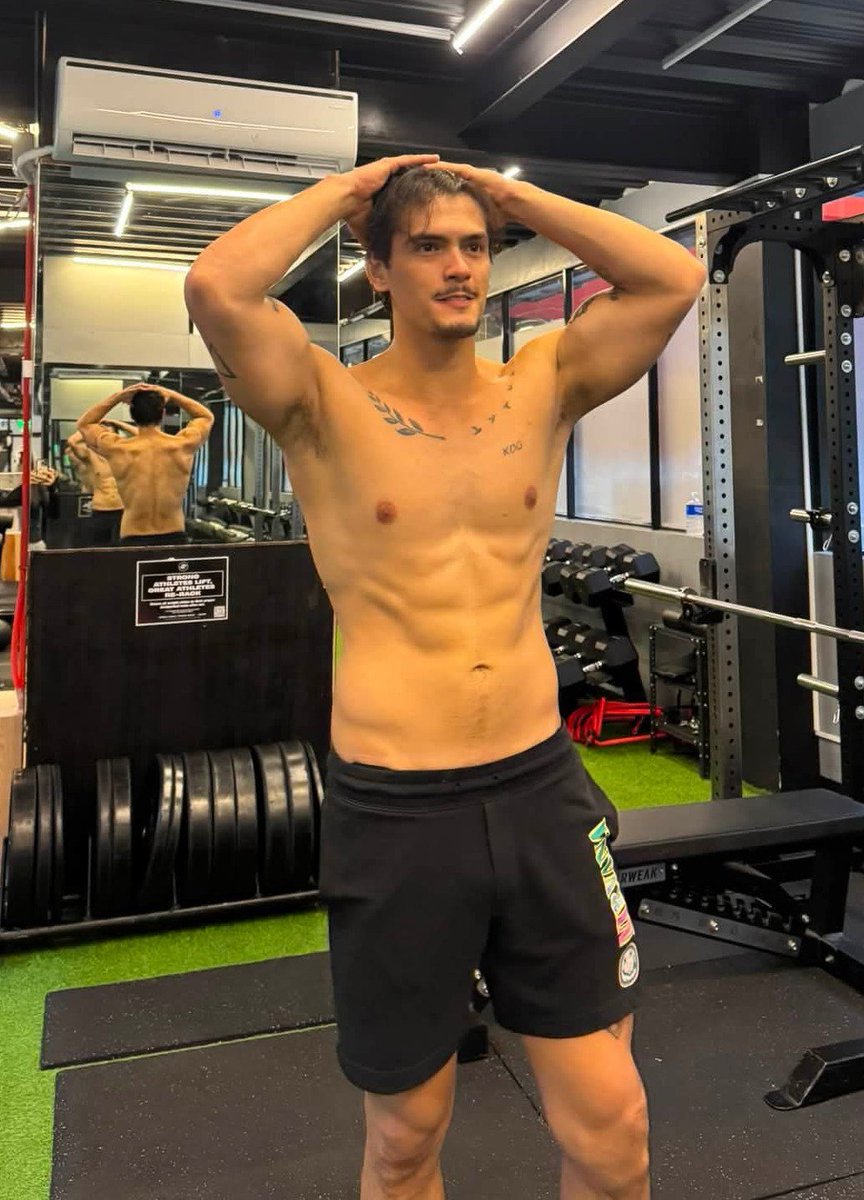 PCaster_'s tweet photo. Mapapasherlsherl ka nalang talaga sa sarap ni Johannes. https://t.co/21NldDe78T