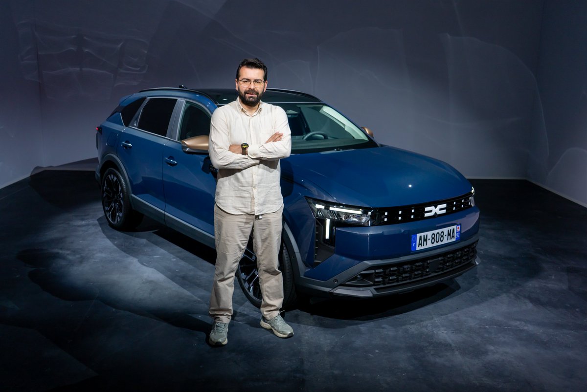 AyldrmAli's tweet photo. 🛞 ÖTV'siz alınabilinecek
🇹🇷 Bursa'da üretilecek Dacia Striker, 4,62 metrelik gövdesi ve 600 litrelik bagaja sahip
• Mild Hybrid-(Benzin + LPG)
• Hybrid 155
• Hybrid 150 4x4
✅ %40'ın üzerindeki yerlilik oranına sahip versiyonları ÖTV muafiyeti kapsamında avantaj sunabilecek. https://t.co/PLpnOy8Jhg