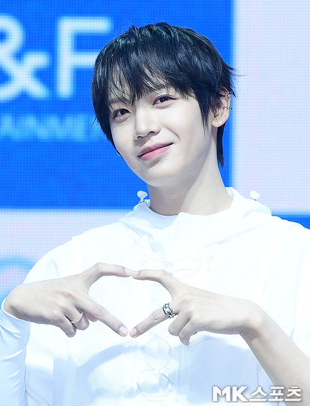 ahofnews's tweet photo. [𝗣𝗥𝗘𝗦𝗦] 260708

𝗠𝗘𝗗𝗜𝗔 𝗦𝗛𝗢𝗪𝗖𝗔𝗦𝗘 : #SHUAIBO #장슈아이보

#AHOF #아홉 
#RUN_TO_YOU https://t.co/V17Vy7Lbb9