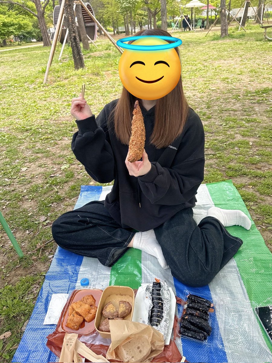 mi1024milk's tweet photo. 望遠市場で買った고추튀김(コチュティギム?)がめっーちゃおいしかったからまた食べたい。
日本だとないよな…作るしかないかとか思ったら、鶴橋に売ってるお店あるらしい!!今度買いに行こっ❣️❣️ https://t.co/inZn3TIr7g
