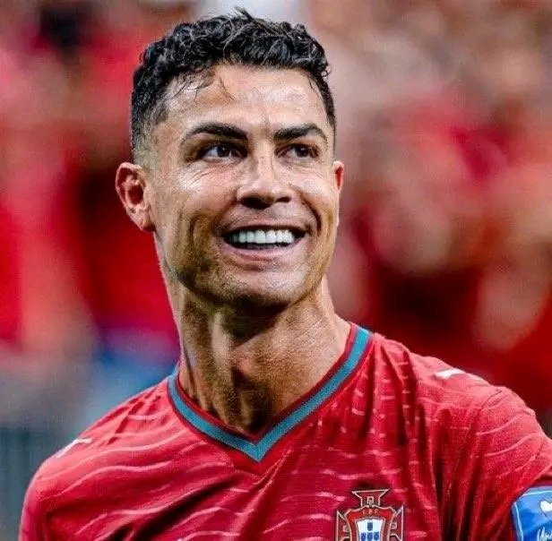 loyalmadrid7's tweet photo. FIFA chose Messi .. and the world chose Cristiano

This is the truest quote I've seen in my life. https://t.co/5EbZbxfVbs