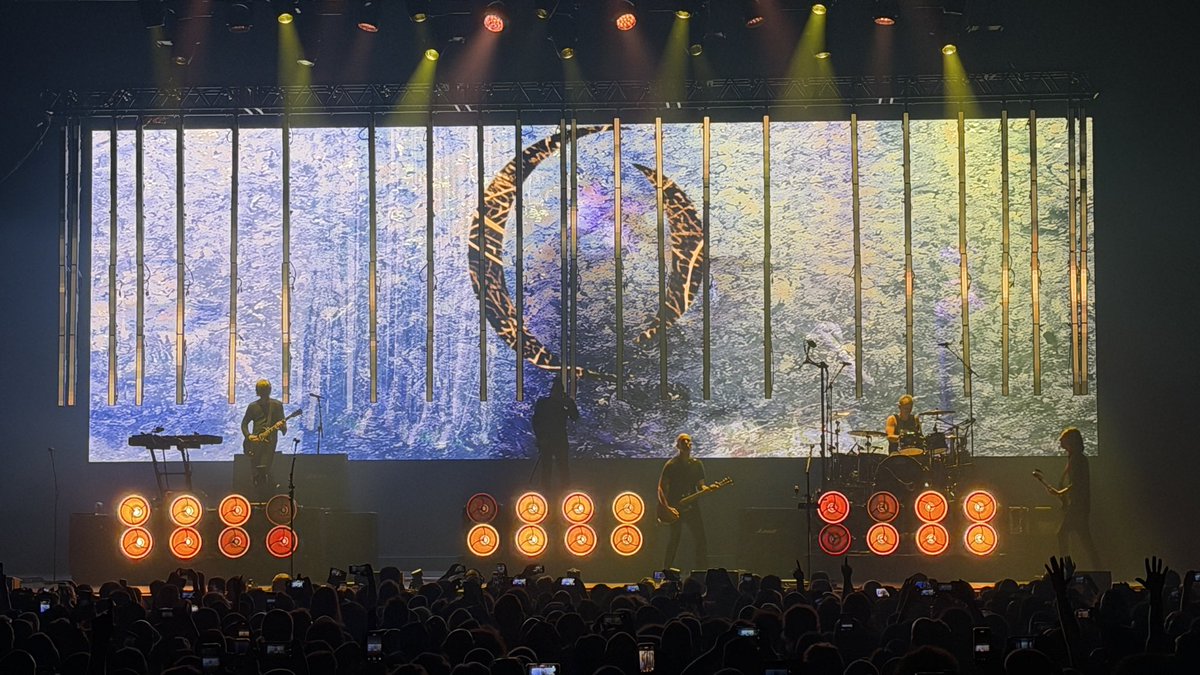 oLidESaT_'s tweet photo. Excellent hier soir @aperfectcircle https://t.co/jUCArGz2hC