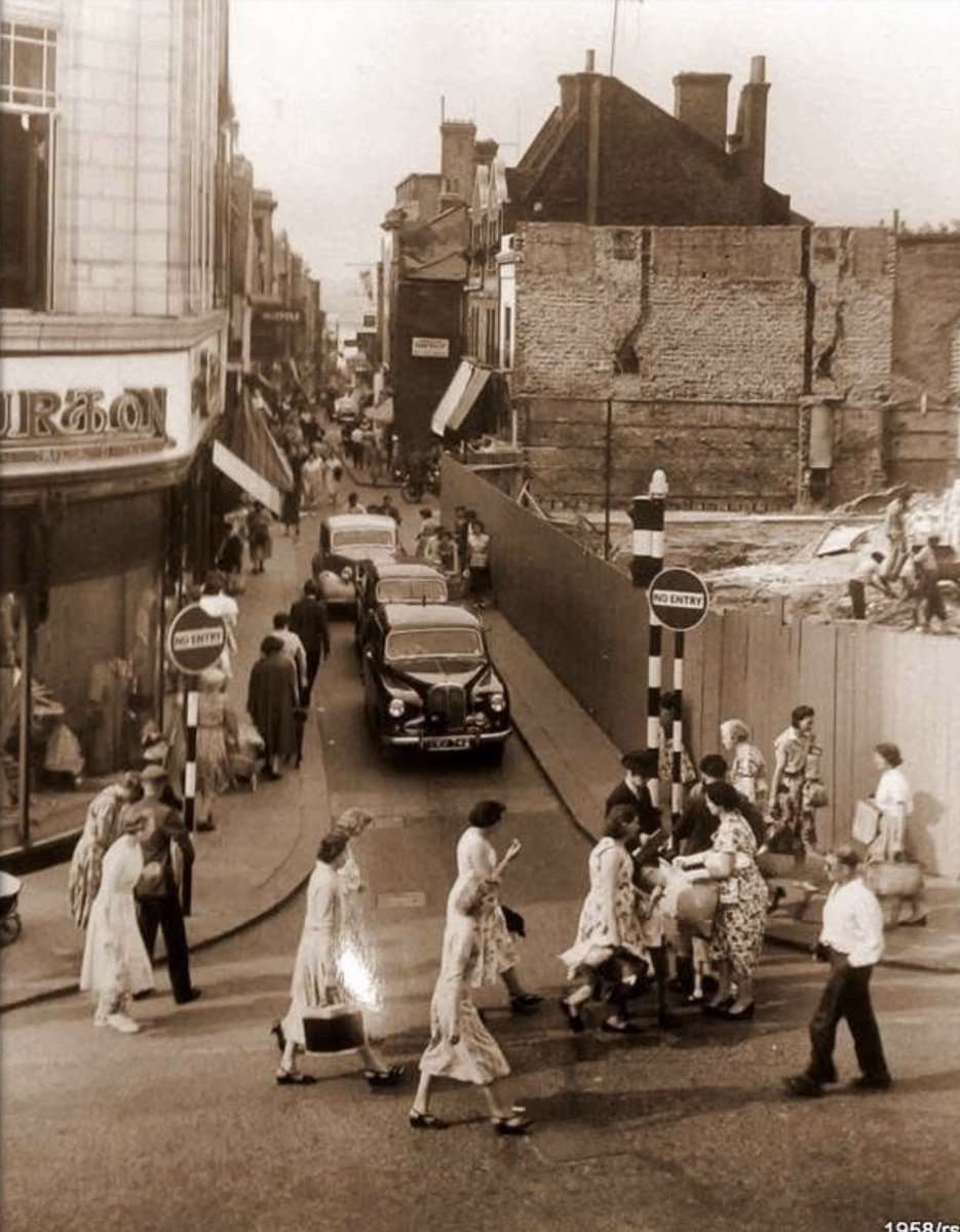 chilternbear11's tweet photo. My hometown, #Gravesend, Kent, before the invasion. It was safe, clean, and a little piece of heaven. https://t.co/q9nqJoTcyJ