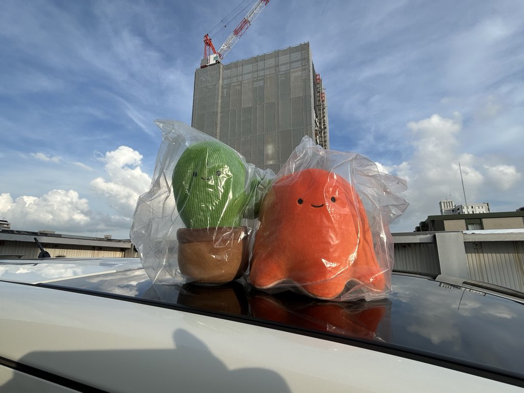 Godzilla_Rjunky's tweet photo. アラサーおじさん、子供と一緒に可愛いぬいぐるみを買う🐙

#にっこりーノ https://t.co/Ug3C5s9jUm