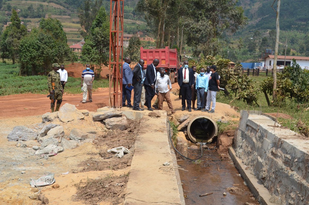 GideonSsekidde's tweet photo. Kabale leaders met Yogi Steel Limited to revise the Kicumbi iron ore mining agreement. Direct benefits for local communities.
#GoldenPosts @PNyamutoro @GovUganda
@KabaleDistrict @GCICUganda #MiningUG https://t.co/exXHOqG3Z0