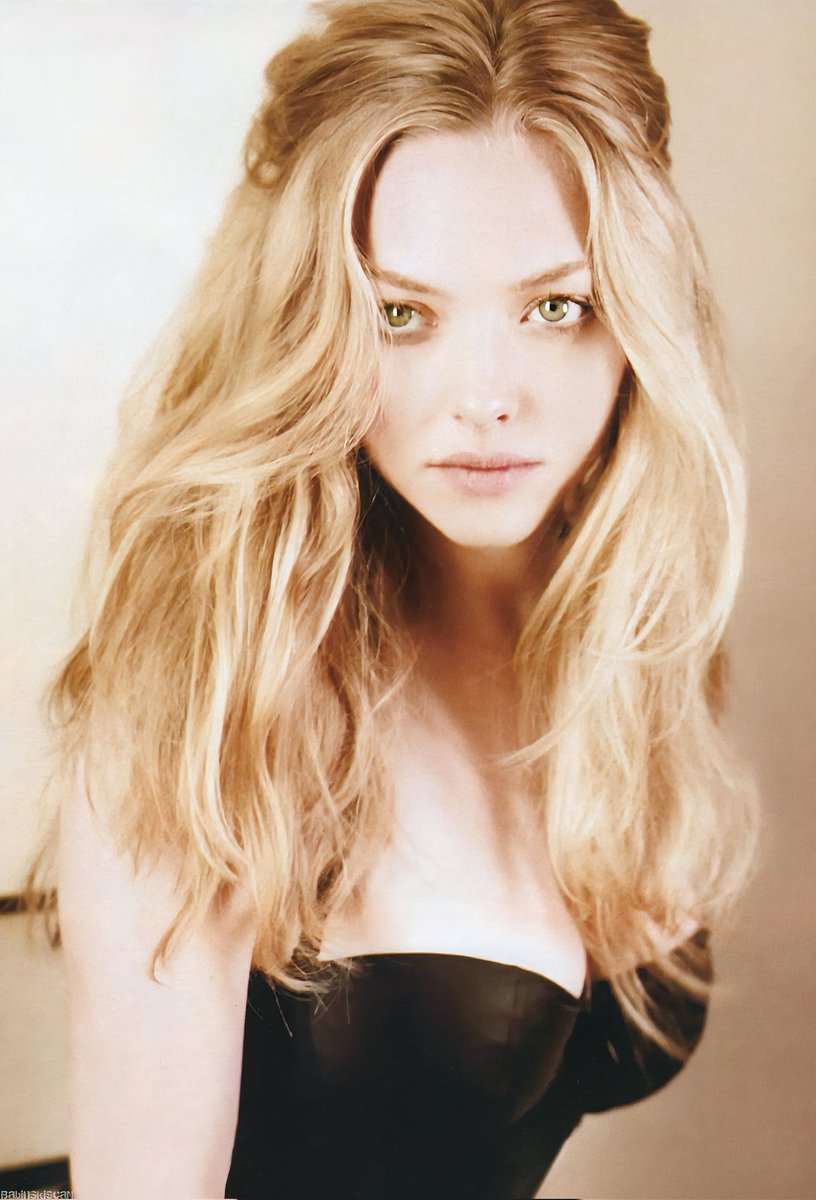 TheLOKII_'s tweet photo. Amanda Seyfried in her prime for Esquire magazine, 2013 https://t.co/N0qlJcmE3E