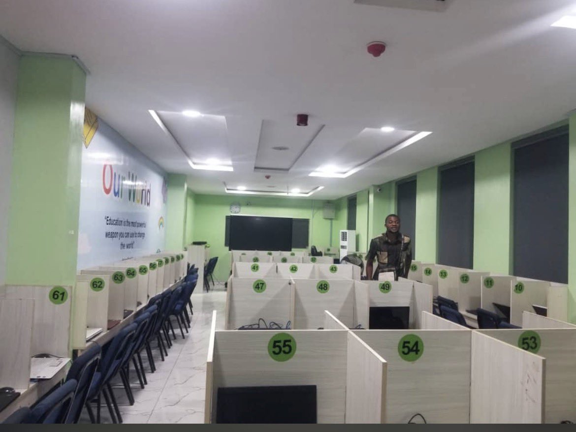 unique_enginer's tweet photo. In 2023, my colleagues and I networked this CBT centre in Lekki, Lagos.

Behind every successful CBT exam is a network people never notice.

When candidates click “Submit,” they expect everything to work flawlessly. https://t.co/hfHroi1ePF