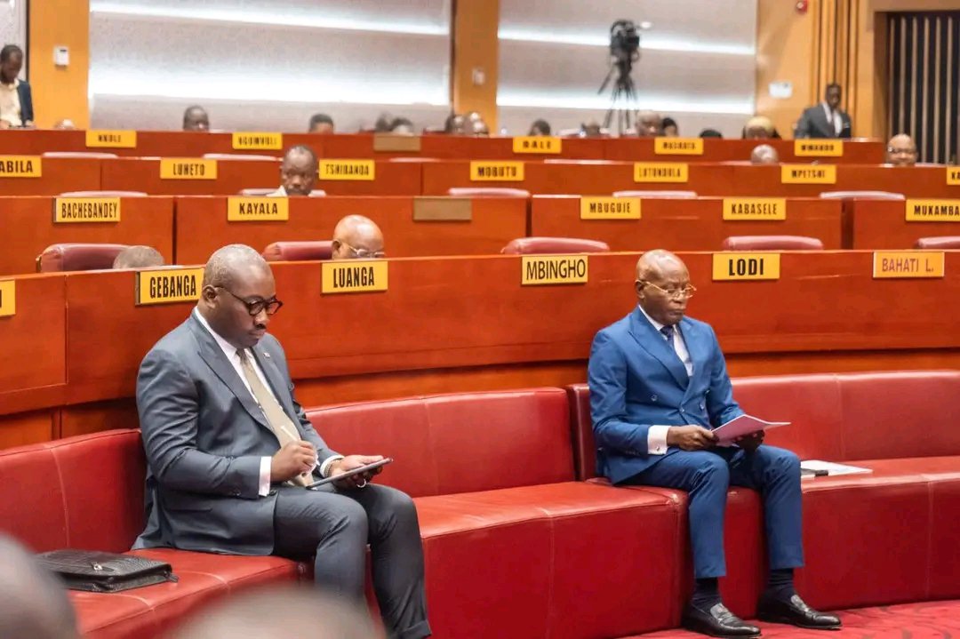 Ambassadeue10's tweet photo. 🕊️🕊️🕊️🕊️🕊️
#RDC|||
#Relation_avec_le_Parlement||
#Sénat|

Le Ministre d’État, Maître Guy Loando Mboyo a pris part à la plénière consacrée au projet de loi de Finances rectificative 2026 au Sénat

Le Ministre d’État, Ministre des Relations avec le Parlement, Maître Guy Loando Mboyo a pris part, ce mardi 7 juillet 2026, à la séance plénière du Sénat, aux côtés du Vice-Premier Ministre, Ministre du Budget, Adolphe Muzito, à l’occasion de la présentation de l’économie du projet de loi de Finances rectificative de l’exercice 2026.  

Cette participation s’inscrit dans le cadre des attributions du Ministère des Relations avec le Parlement, qui assure la coordination des relations entre le Gouvernement et le Parlement tout au long du processus législatif.

La plénière a également inscrit à son ordre du jour la présentation, par la Commission Environnement, Développement durable, Ressources naturelles et Tourisme, du tableau d’amendements de la proposition de loi portant principes fondamentaux relatifs à la pêche et à l’aquaculture en République démocratique du Congo, suivie de son examen et du vote article par article.

@Presidence_RDC 
@PrimatureRDC
@min_repa
@Guy_Loando
@ChristelleVuan1 
@PrinceIlunga14 
@MuadiLaeticia
@ArepOfficiel
@FondationWidal
@PrinceIlunga14 
@damkup
@CivuadiKalanga