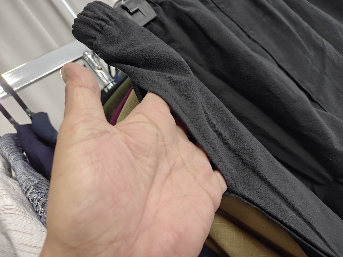 waruder's tweet photo. 浴衣インナーステテコ新作が入荷しました。
前開き＆サイドポケット付き。
しっかりした生地で単体でもショートパンツとして使えそう。
厚手に見えますが、しっかり薄手です。
サイズM.L.LL展開で膝下丈。
#メンズ浴衣 #藤木屋 https://t.co/SRSwAOZISx