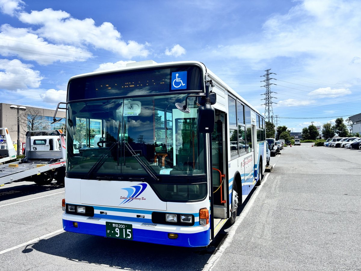 Sakura_saiyo123's tweet photo. \ご報告🌟/

新車両の投稿が続いておりましたが...
本投稿でひとまずラストです❗️

実は今回の新車両、
2台ではなく3台でした。☝🏻✌🏻

このたび末っ子も無事にナンバーを取得し、少し遅れて運行へ出ます。

???『送迎王におれはなる！』

追記：昨日は七夕でしたね🎋
これからも安全運行を願って🙏🏻 https://t.co/i63K4BrPnW