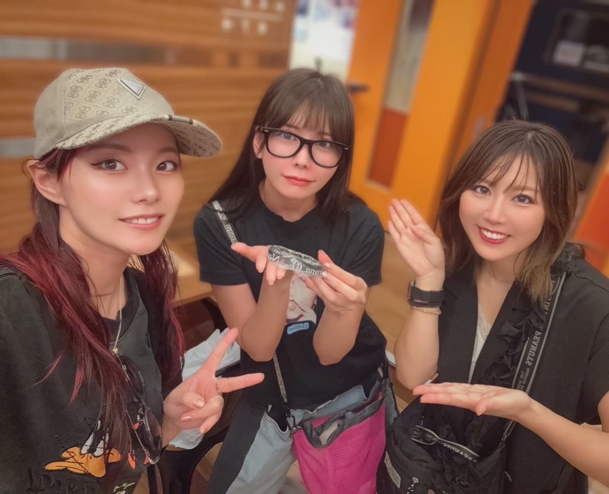 setonumaniigata's tweet photo. #新潟FM 📻月曜20:00-20:25
#セトヌマ

ヌマトモからの🎁
１名様にQtwinsラババン🎁

①このアカウントをフォロー
②↓こちらメッセージ送るから
📻https://t.co/RI5rarrJx0
#セトヌマ7/13プレゼント応募
とメッセージを送ってね

Qtwinsサブスクできいてみよう♪

〆切07/13まで

 #FM775 https://t.co/kgJSPBLpqF