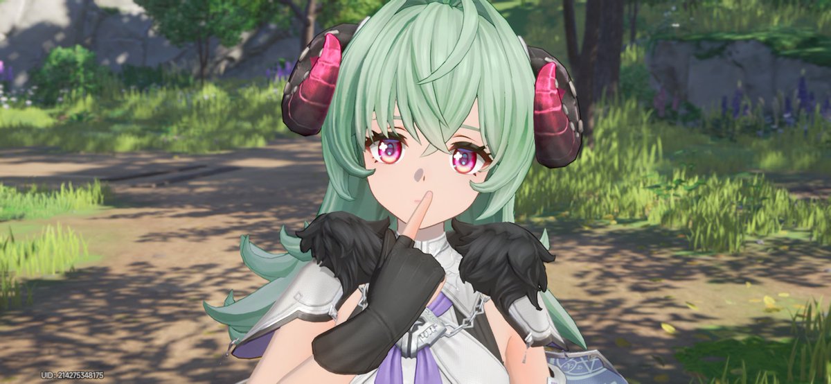 Cafe_1423's tweet photo. 鼻ほじ(？)がイロヒのデフォなのかなw https://t.co/TroDSPG92I