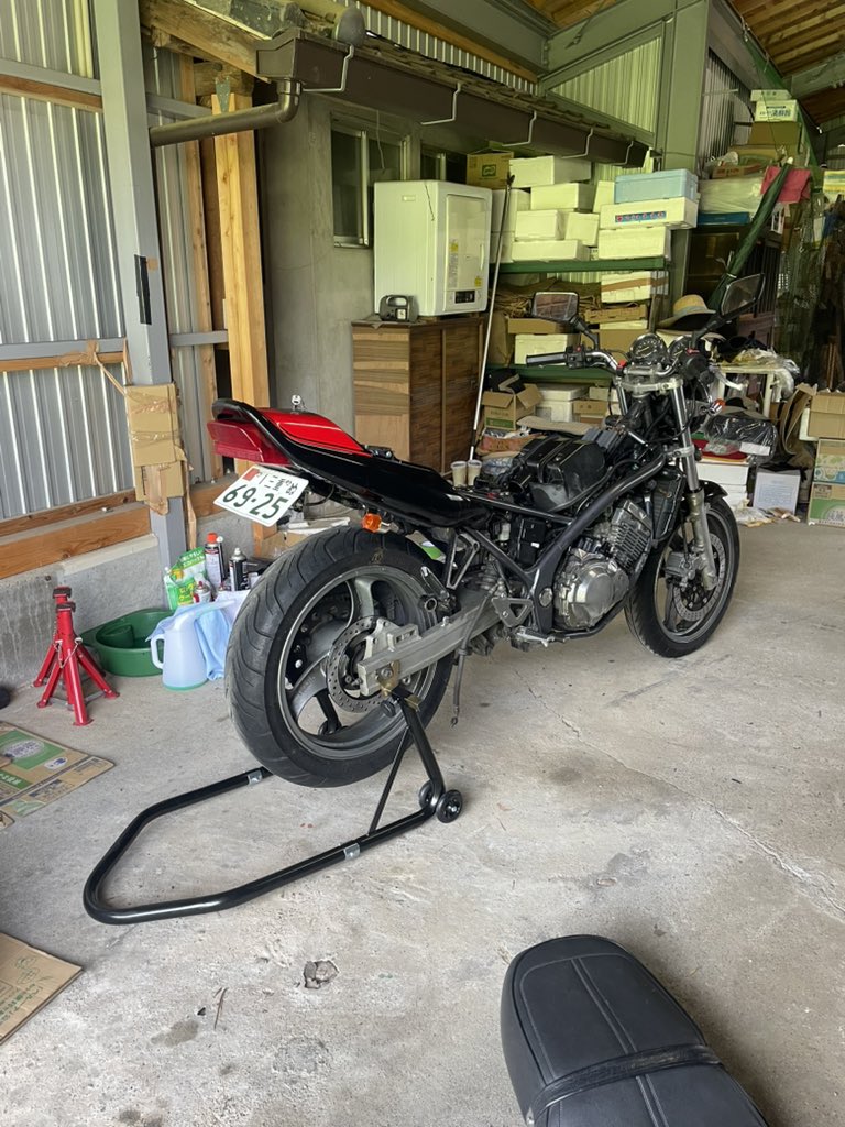 UcheenZ33's tweet photo. なんでスタンド今届くんだよもーいらねーよ https://t.co/sc2L9VfgvP