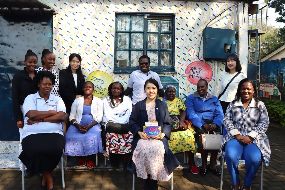 polycomdev's tweet photo. We were honored to welcome delegates from @iwpg_victoria to Polycom Girls for a meaningful exchange on advancing peace and security for girls and women.

The visit reaffirmed our shared commitment to peace education &amp; women’s leadership.
#PolycomGirls  #AdvancingPeaceAndSecurity https://t.co/dw7FhM5zYs