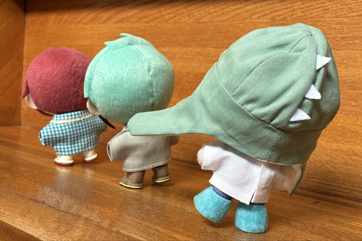 twst_nk2's tweet photo. はむさん (@Li_Hamham )と作品交換���便をして頂きました🙏🏻✨
可愛い🦖のフライトキャップと可愛い🦖トップスとお飲み物まで！沢山ありがとうございます🙏🏻😭✨早速ふろぬさんがお着替えをして、このご機嫌顔！！すぐさま恐竜ごっこを始めました😂✨着心地の良い素敵な作品をありがとうございました🙏🏻✨ https://t.co/7Yxt1UlRIR