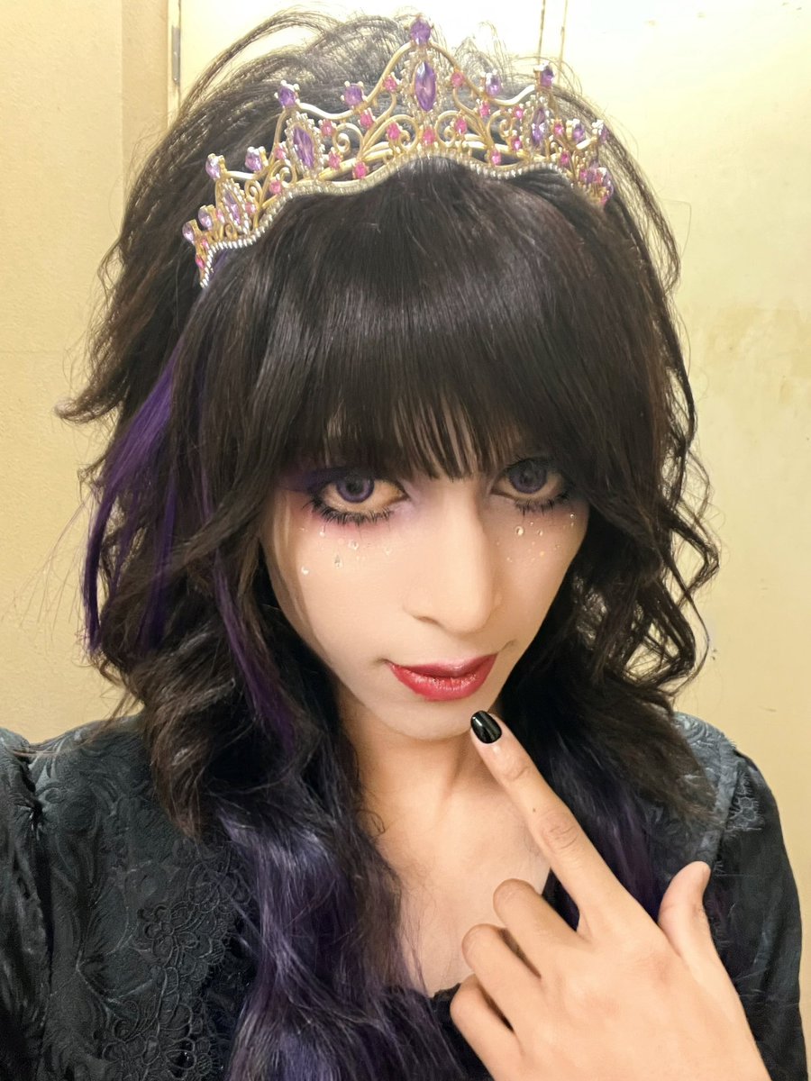 Rotten_A_ZERO's tweet photo. 美しい宮殿からの景色を皆と見るために🍷

襲い来る苦境にも、
仲間となら耐えられるように🛡

そんな音色を奏でられる日まで
私は進むのを止めない。🌹⃤ᰍᩚ𓍢ִ໋ https://t.co/dAEI7MGWBI