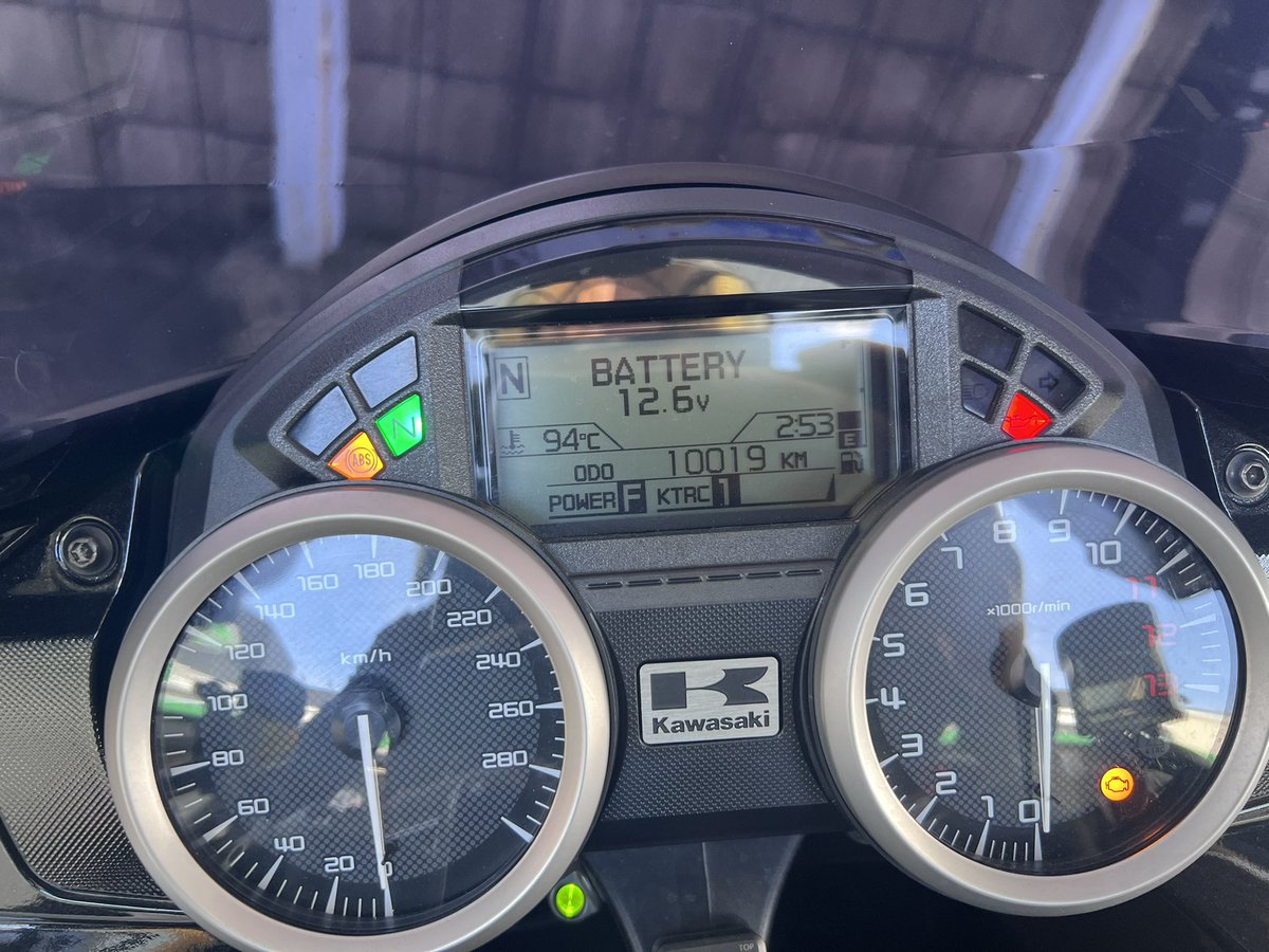 気づいたら1万キロ行ってた🤣 そしてそろそろオイル交換時期やな(後500