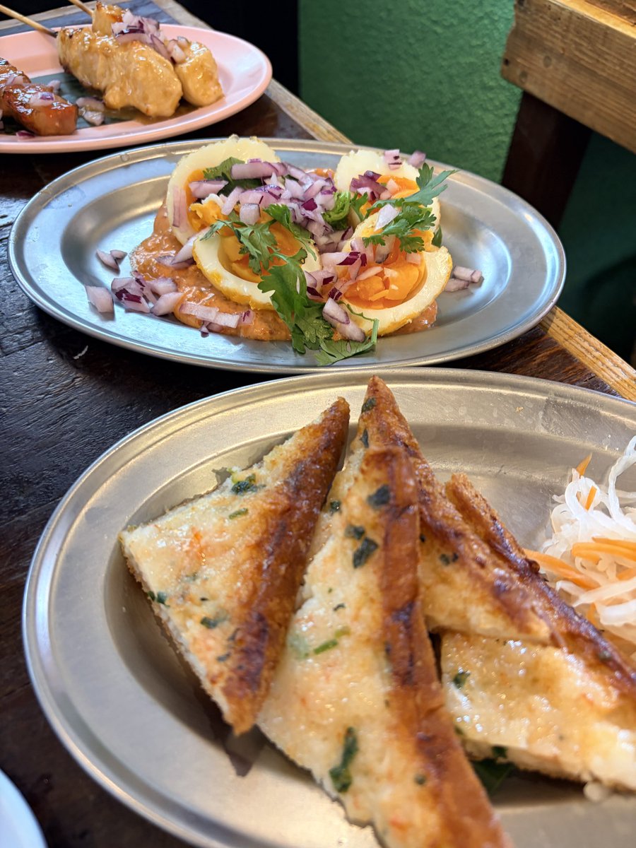 hirusakesaiko's tweet photo. ドリアンで乾杯です https://t.co/I25GEVNJTc