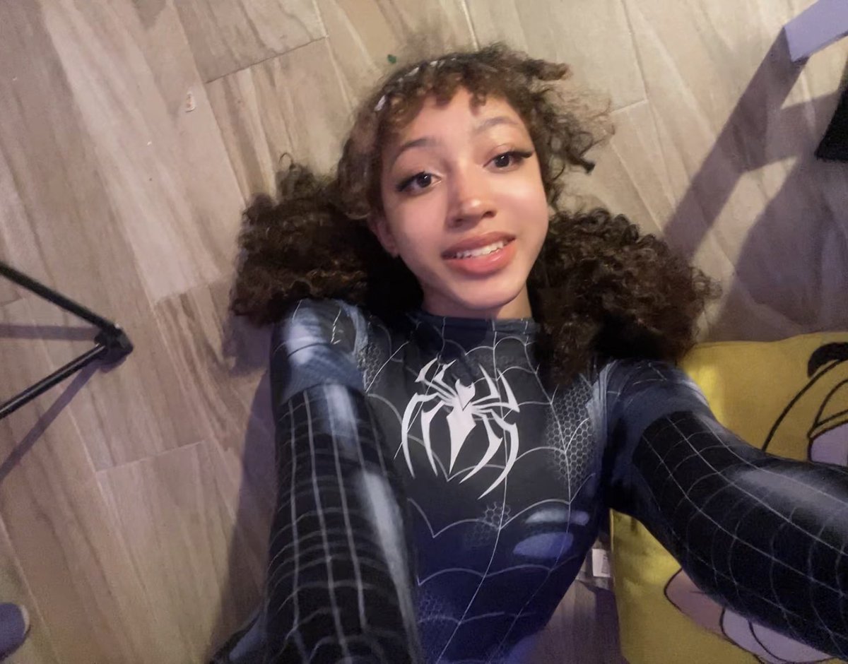 alyette1up's tweet photo. symbiote spiderman 🕷️🕸️ #blackspiderman https://t.co/q9UjyZIdkh