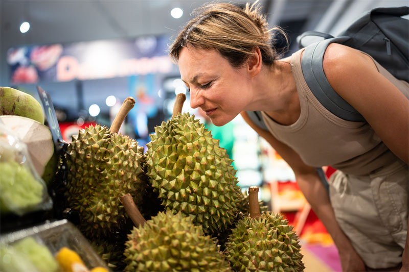 GlobalEAT's tweet photo. Anthony Bourdain called the durian “wonderful and addictive” despite its smell, while Andrew Zimmern said it tasted like “rotten, mushy onions.”  What's your opinion?  #durian   #durianlover  #Malaysia  #kingoffruits  #durianseason  https://t.co/GjaXBCbcne https://t.co/luvcI1cigl
