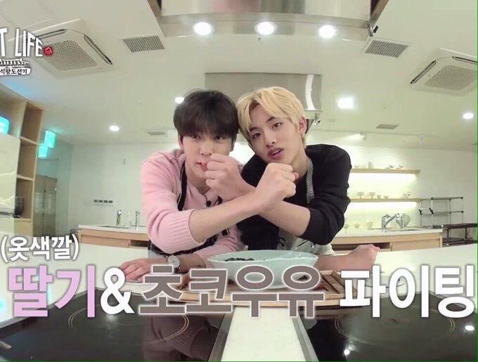 softiwaii's tweet photo. For sure will miss orange lemon cross 🍊 🍋 https://t.co/gghAh4cGYq
