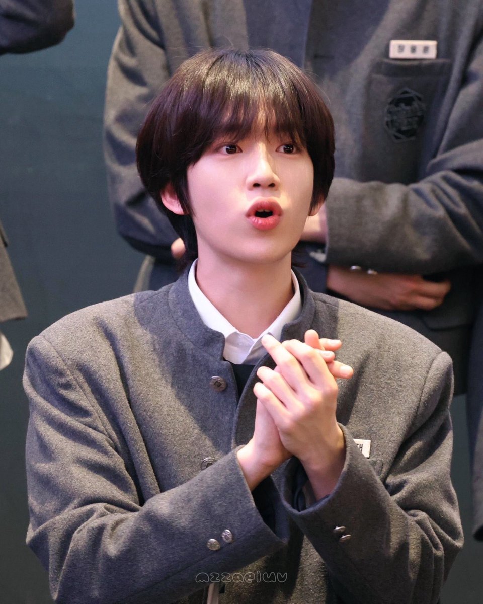 kiminjaez's tweet photo. minjae: 
pipi bulet, kepala bulet, semua bulettt https://t.co/CFJSLllQYN