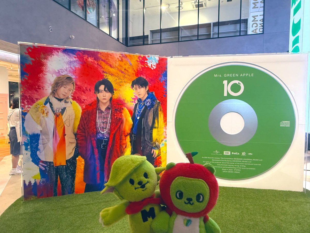 ymokkun's tweet photo. 1年って早いなー🍏
色々懐かしい🤭
 #ミセスおめでとう
 #ミセスありがとう https://t.co/4D7P0nVOw4