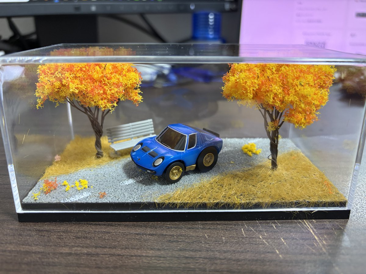 viper3373's tweet photo. AliExpressで送料込みで150円という脅威の安さの1/64ミニカー向けジオラマがあったので買ってみた
半信半疑だったがちゃんとしたものが届いた
そして思いの外いい感じ
#チョロQ https://t.co/uPvLPF1pQk