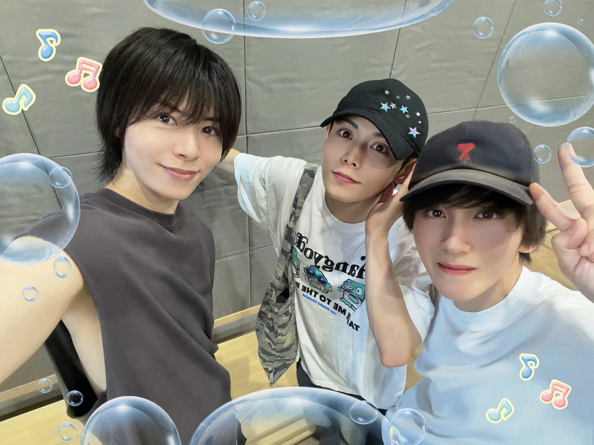 kumakaito612's tweet photo. 今日もRa*bitsで歌って踊ってきたよ🐰💜

かわいいを更新中…🫧
#あんステ https://t.co/IlwuDdTVB5