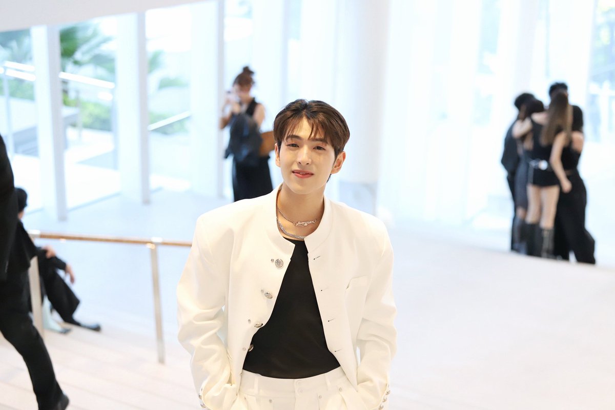 aomws_'s tweet photo. #aomwasin #オム 
#gentleman #sotmusicawards2026 https://t.co/BU2YsNwTYe