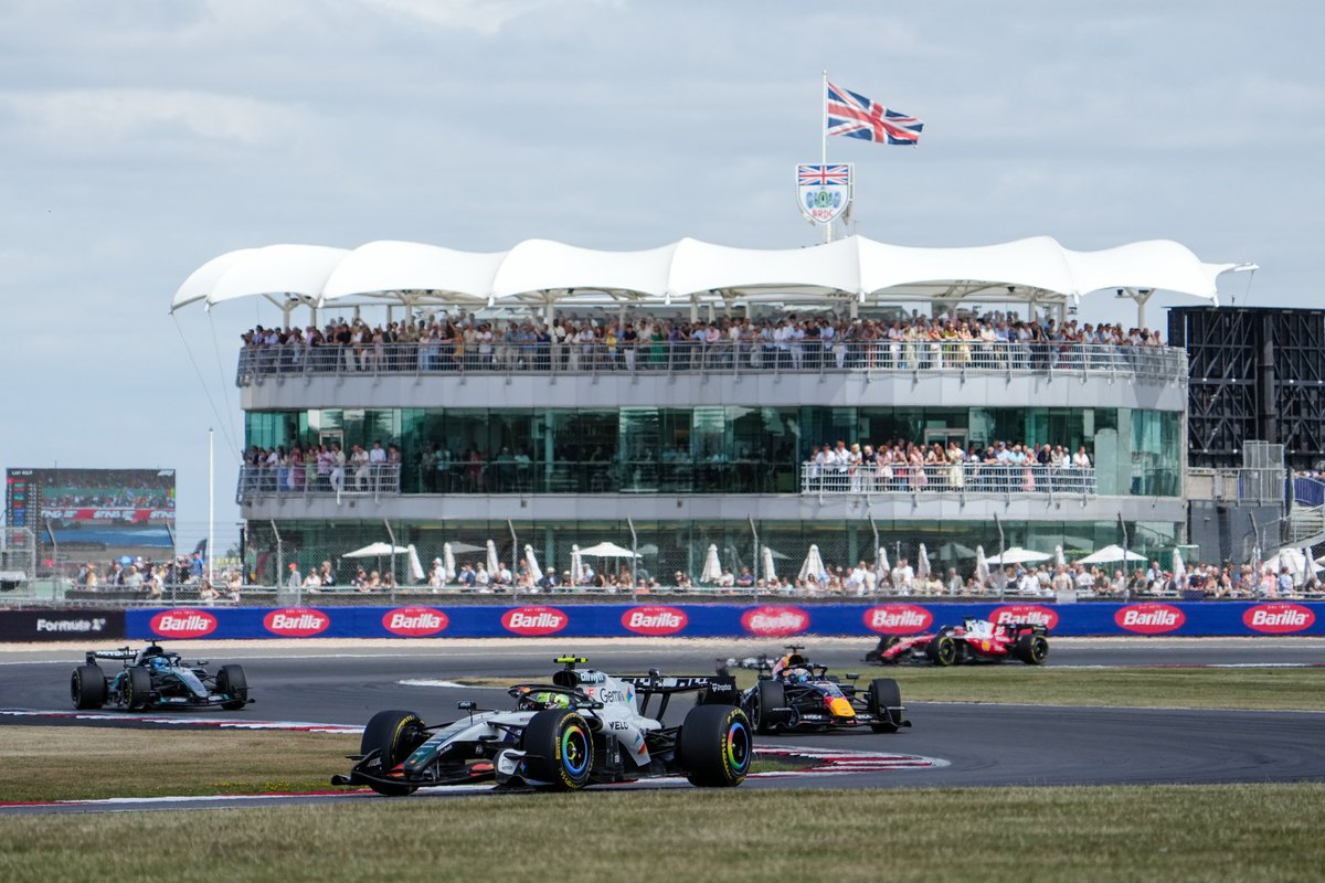 barillagroup's tweet photo. 🏁🍝 Last weekend we brought the joy of #pasta to one of the most iconic stages in motorsport: Silverstone.
A special Grand Prix, where racing, Italian food culture and the joy of being together met on one of @F1's most legendary circuits.

#BritishGP #Formula1 #TheJoyOfFood https://t.co/2EySKizyKN